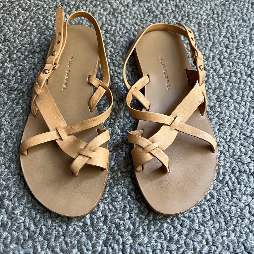 Valia Gabriel sandals